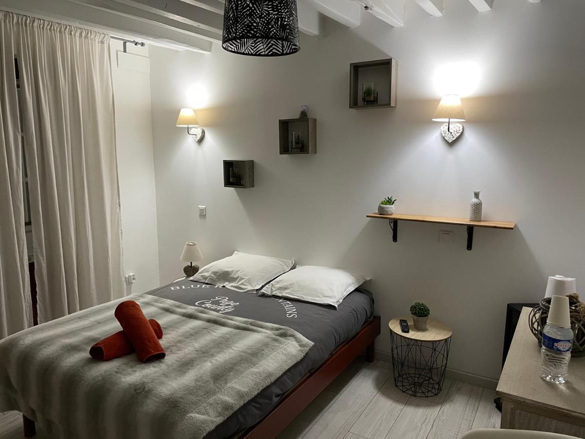 Lens-Lestang Le Regrimet Avec Parking Gratuit Et Prive B&B 외부 사진